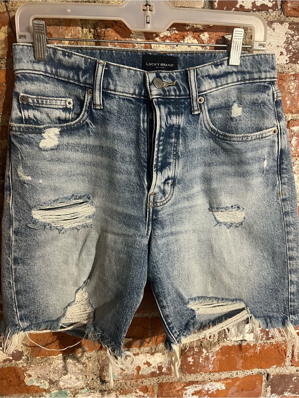 EUC- Lucky Brand Women’s  Distressed Light Blue Denim Shorts 2/26